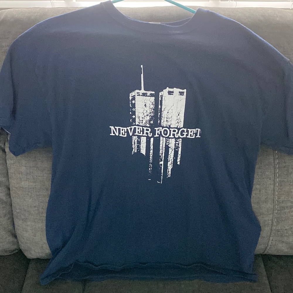 Never Forget T-Shirt - XL